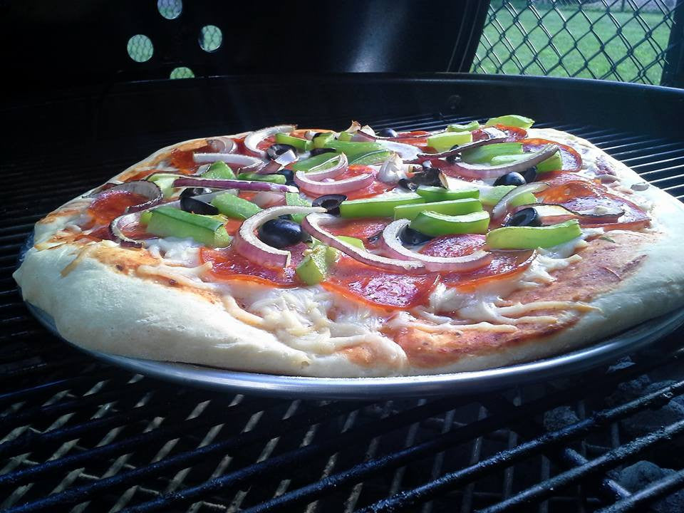 Grilled Pizza (Using Grilling Pizza Pan) Recipe 